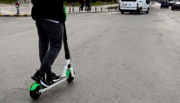 Ηλεκτρικό πατίνι ο μικρός “πράσινος” σίφουνας!